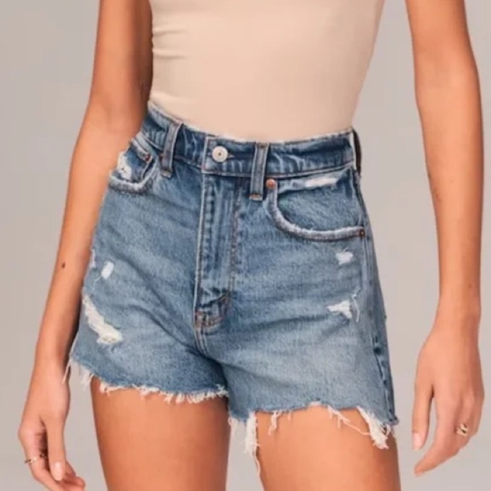 the boyfriend shorts mid rise